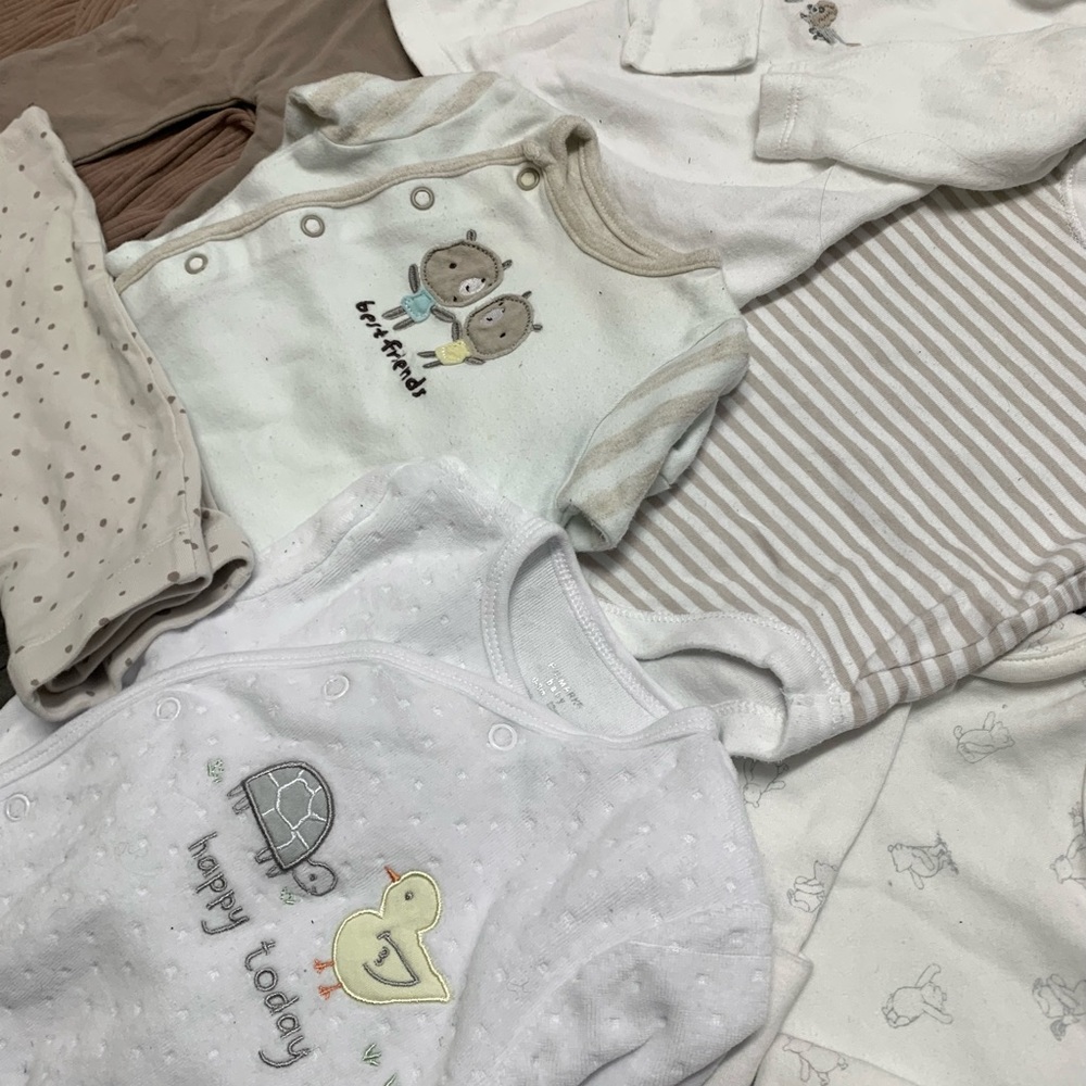 Large Unisex Mystery Baby Bundle - Picture 2 of 2